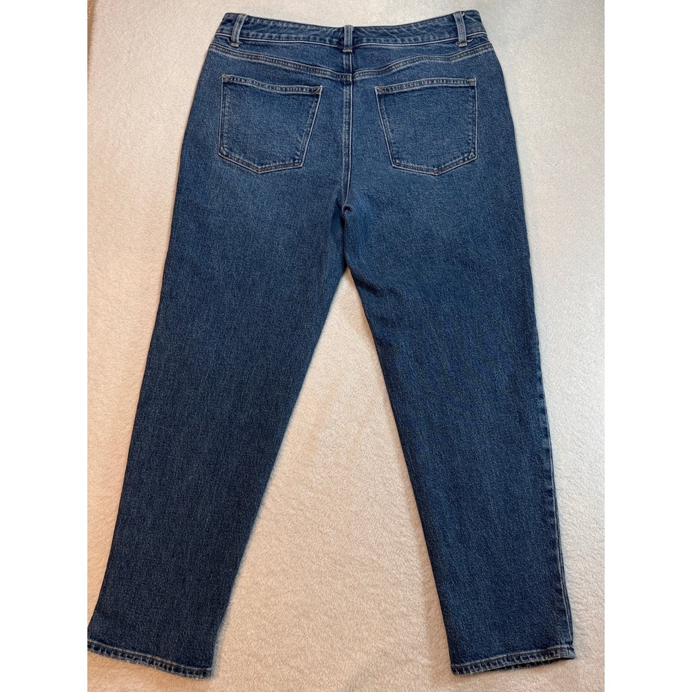 Talbots Everyday Relaxed Jean Size 10 Cooper Wash Medium Blue Denim Pants - Picture 11 of 12